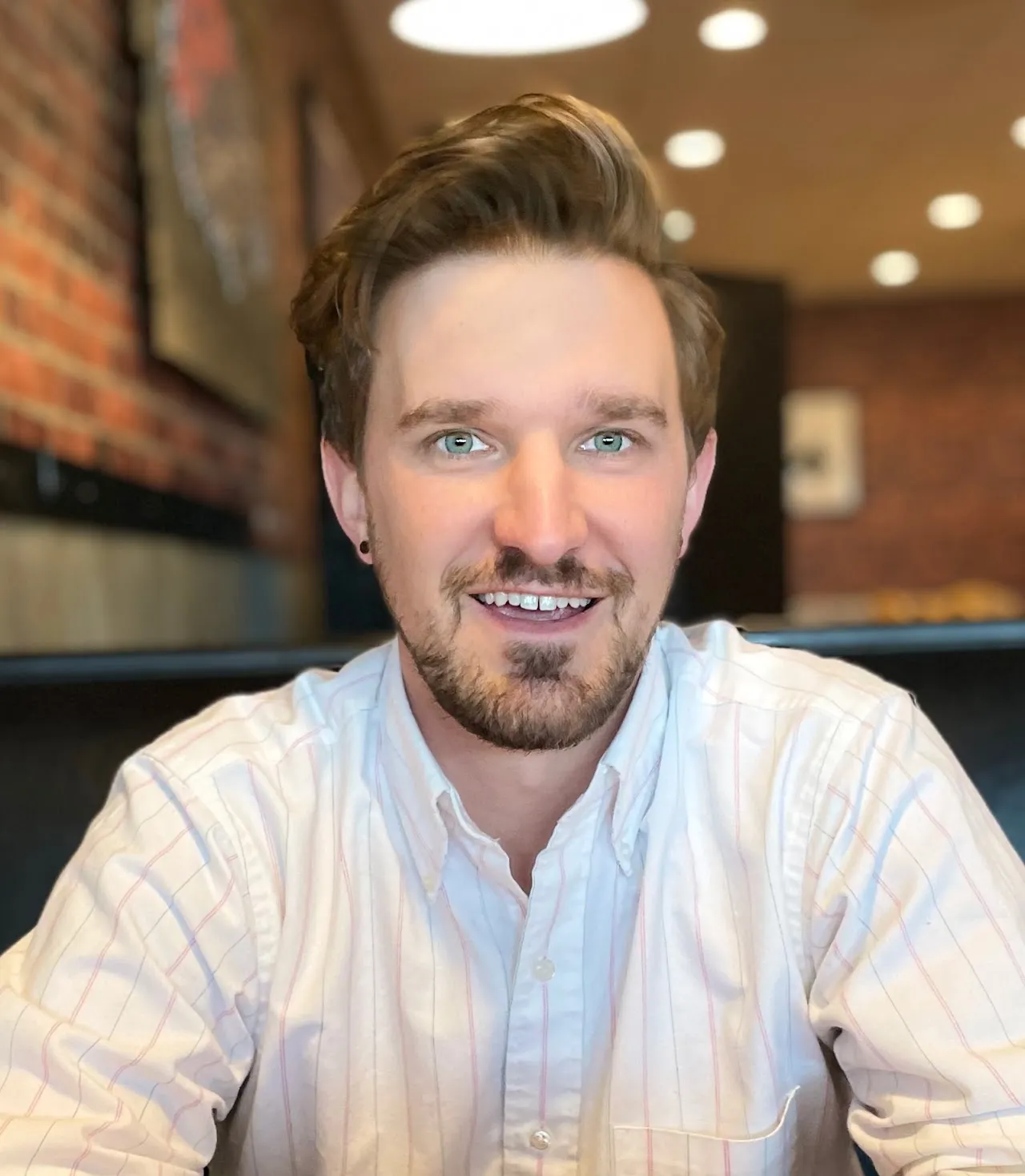 Josh Brownlow, portrait